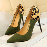 Escarpins Leopard Bicolore en Daim Vert | Leopard Plus