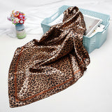 Foulard Leopard en Satin