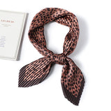 Foulard Leopard Femme Carré Soie Rose | Leopard Plus