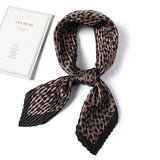 Foulard Leopard Femme Carré de Soie | Leopard Plus