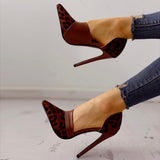 Escarpins Leopard en Cuir Marron et Petits Talons