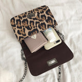 Intérieur Pochette Leopard en Cuir Style Enveloppe | Leopard Plus