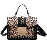Sac à Main Leopard Clouté avec Boucle Dorée Blanc | Leopard Plus