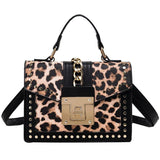 Sac à Main Leopard Clouté avec Boucle Dorée | Leopard Plus