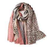 Foulard Leopard à Motif Rose | Leopard Plus