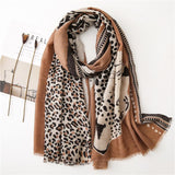 Foulard Leopard Chic