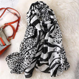 Foulard Leopard en Soie