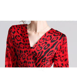 Robe Leopard Rouge à Motif Col V | Leopard Plus